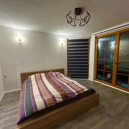 Peaceful Pleasure & Free Private Parking Apartment *