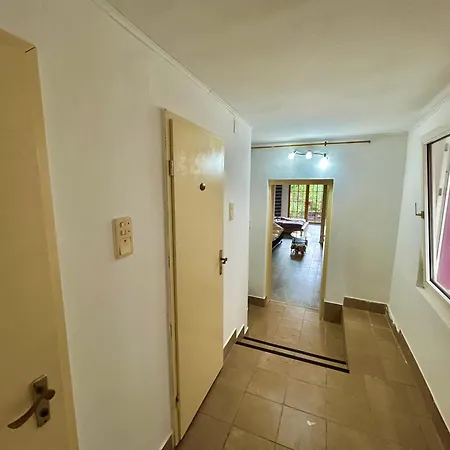 Peaceful Pleasure & Free Private Parking *